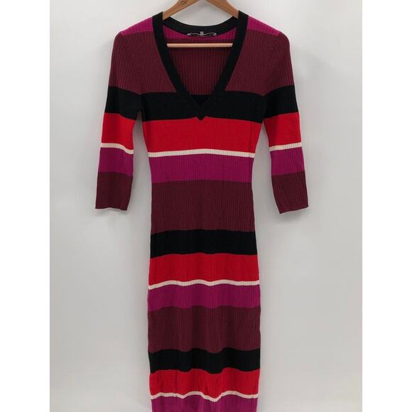 Trina Turk Women's 3/4 sleeve merino dress - Picture 2 of 8